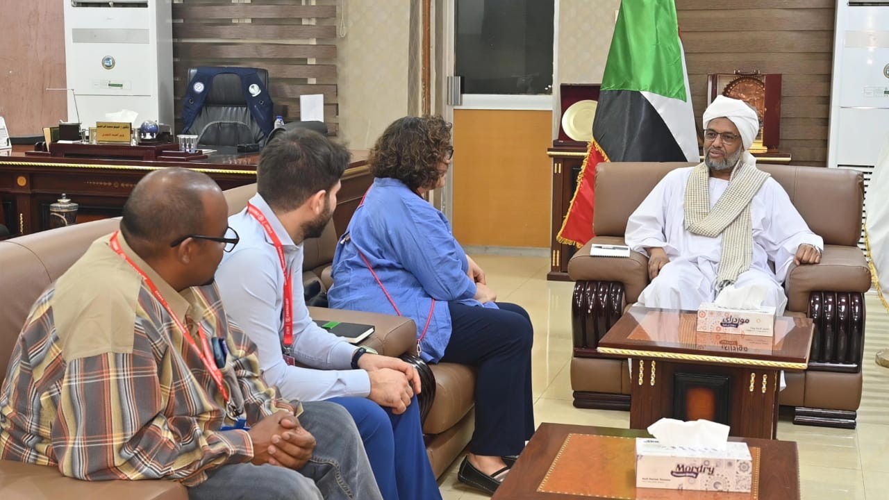 وزير الصحة الاتحادي يلتقي مدير منظمة الطوارئ الإيطالية