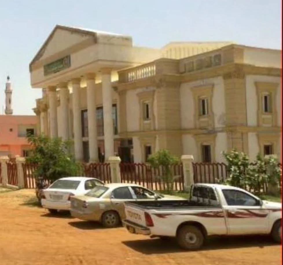 السجن عامين والغرامة 10مليون جنيه لمنتحل صفة قاضي بربك