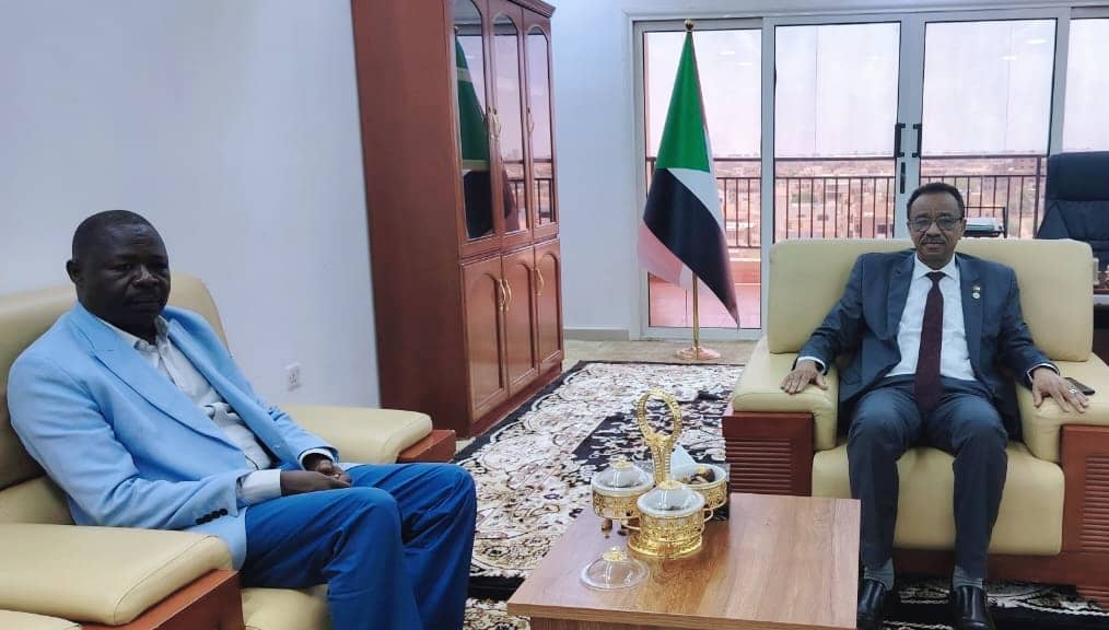 7,469 طالب وطالبة يواصلون دراستهم بمراكز جامعة الجنينة بشرق تشاد