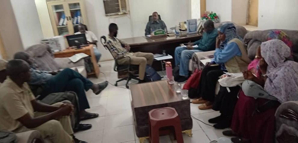 مفوض العون الإنساني سنار  يبحث إزالة مخلفات الحرب مع مستشار المركز القومى لمكافحة الالغام