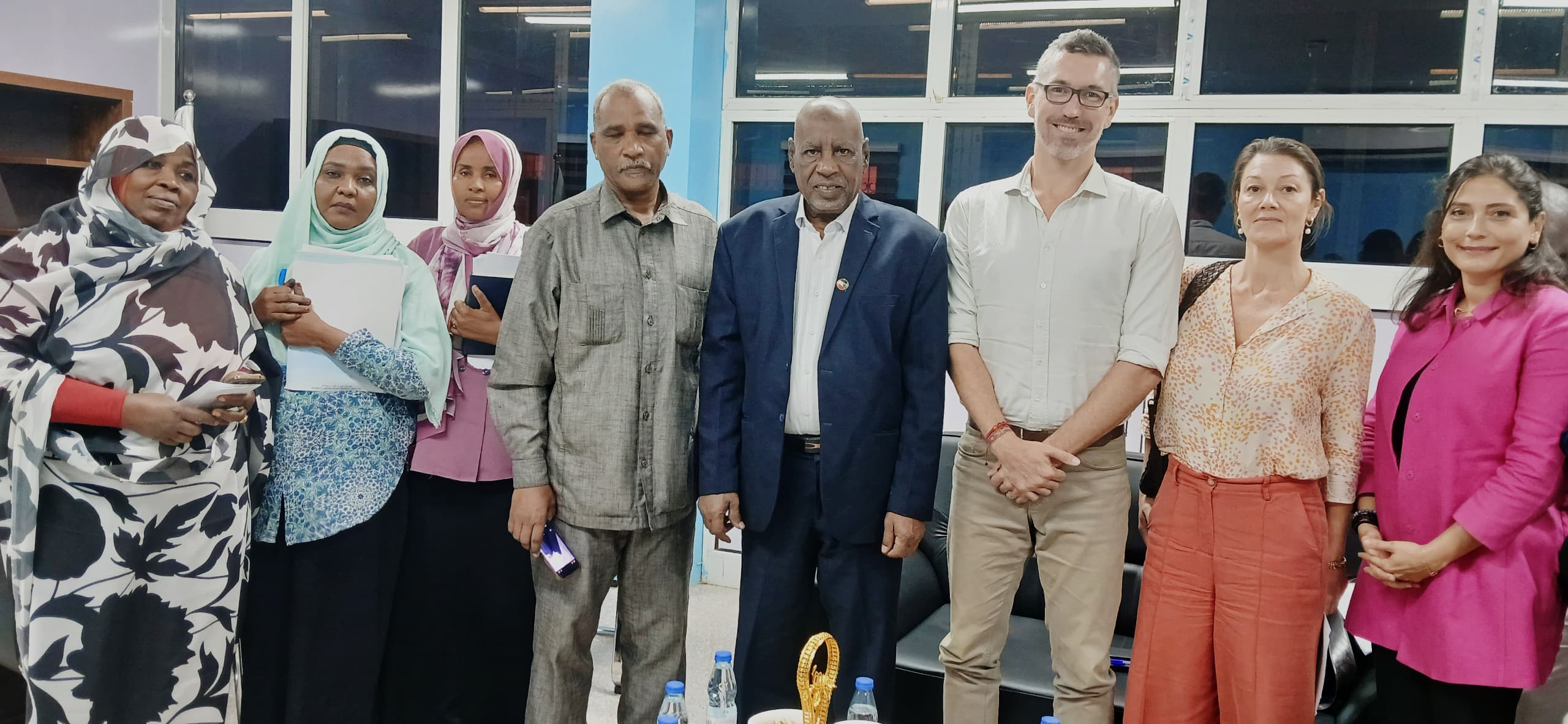 وكيل وزارة التربية يبحث مع الغذاء العالمي تطوير برنامج التغذية المدرسية