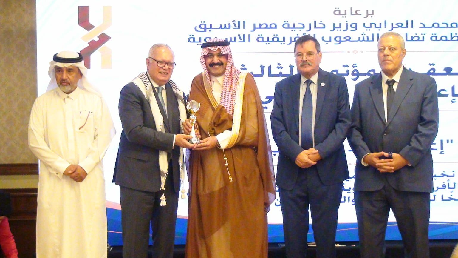 شلهوب الشلهوب بعد تكريمه من اتحاد الإعلاميين الأفريقي الآسيوي في القاهرة:  الإعلام شريك أساسي في إنجاح العمل الإنساني