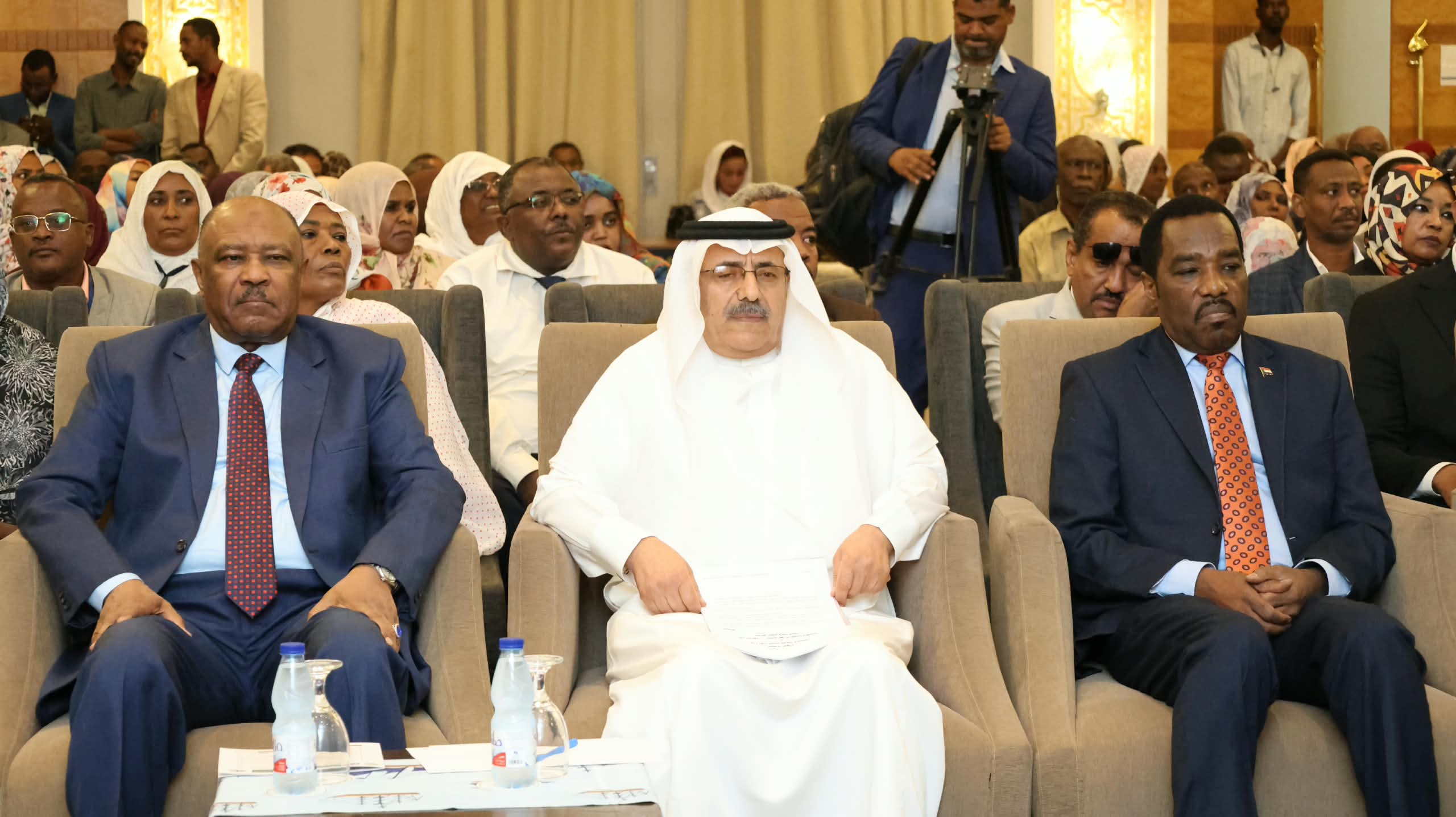 الملتقى العربي يوصي بإطلاق برنامج مشترك لتنمية الموارد البشرية وبناء القدرات المؤسسية في السودان